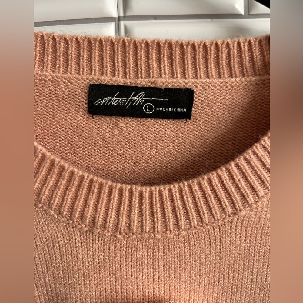 Peach Floral Women's Sweater/ Size L - Picture 2 of 7